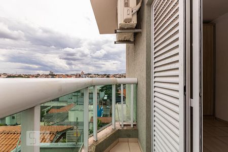 Casa de condomínio para alugar com 80m², 3 quartos e 3 vagasSacada 