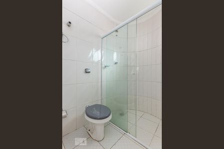 Casa de condomínio para alugar com 80m², 3 quartos e 3 vagasBanheiro suíte 1