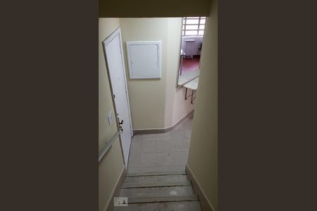 Corredor de apartamento para alugar com 2 quartos, 80m² em Bela Vista, São Paulo