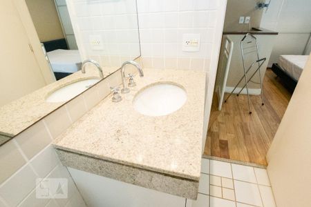 Apartamento à venda com 52m², 1 quarto e 1 vagaBanheiro - Torneira