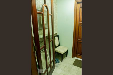 Apartamento à venda com 104m², 3 quartos e 1 vagahall de entrada privativo, um apartamento por andar