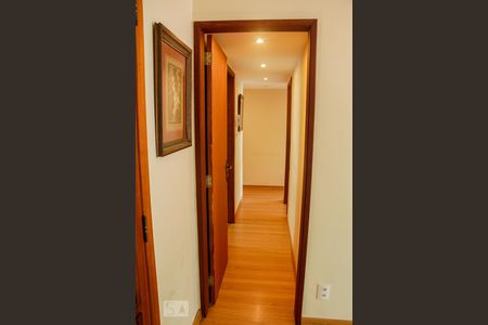 corredor de apartamento à venda com 3 quartos, 104m² em Grajaú, Rio de Janeiro