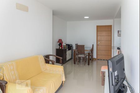 Apartamento à venda com 68m², 2 quartos e 1 vagaSala 