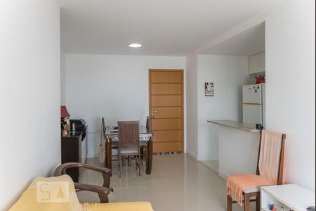 Apartamento à venda com 68m², 2 quartos e 1 vagaSala 