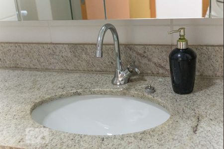 Apartamento à venda com 68m², 2 quartos e 1 vagaBanheiro social