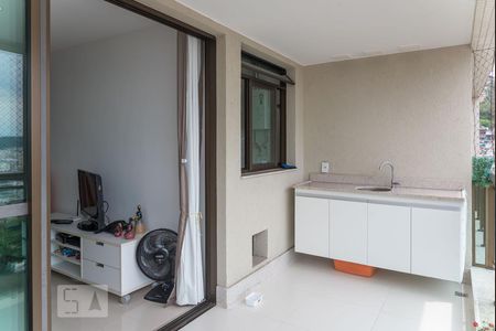 Apartamento à venda com 68m², 2 quartos e 1 vagaVaranda da Sala 