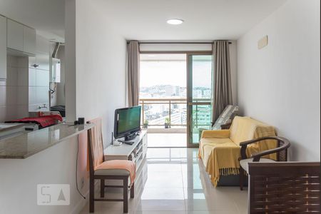 Apartamento à venda com 68m², 2 quartos e 1 vagaSala 