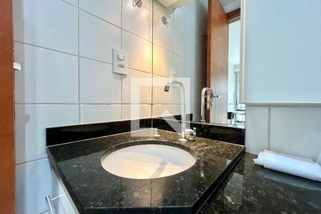 Banheiro de kitnet/studio para alugar com 1 quarto, 34m² em Jabaquara, São Paulo