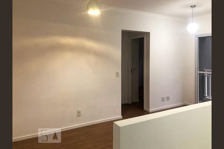 Sala de apartamento para alugar com 2 quartos, 50m² em Jaguaribe, Osasco