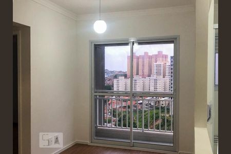Sala de apartamento para alugar com 2 quartos, 50m² em Jaguaribe, Osasco