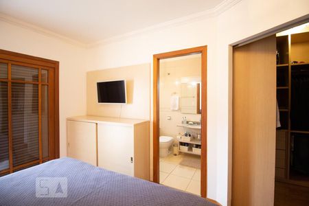 Casa à venda com 270m², 5 quartos e 4 vagasQuarto 3