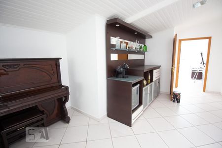 Casa à venda com 270m², 5 quartos e 4 vagasSalão de Festas