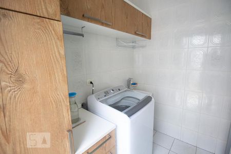 Casa à venda com 270m², 5 quartos e 4 vagasLavanderia