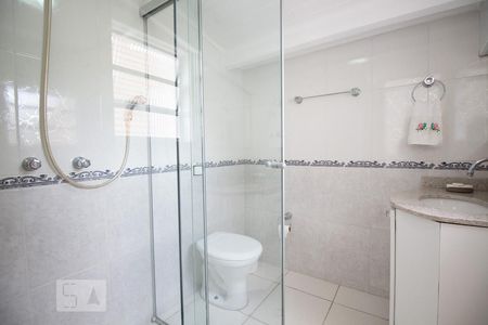 Casa à venda com 270m², 5 quartos e 4 vagasBanheiro 4