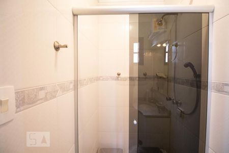 Casa à venda com 270m², 5 quartos e 4 vagasBanheiro 2