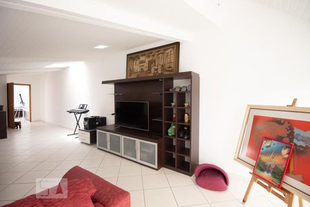 Casa à venda com 270m², 5 quartos e 4 vagasSalão de Festas