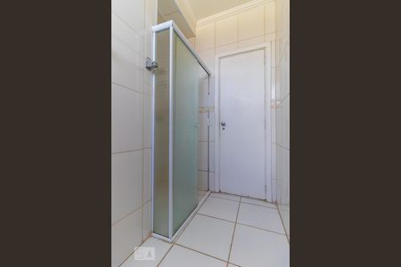 Casa à venda com 237m², 4 quartos e 3 vagas Casa à venda com 237m², 4 quartos e 3 vagasBanheiro social