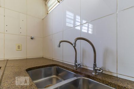 Casa à venda com 237m², 4 quartos e 3 vagas Casa à venda com 237m², 4 quartos e 3 vagasCozinha - Torneiras