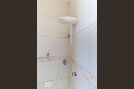 Casa à venda com 237m², 4 quartos e 3 vagas Casa à venda com 237m², 4 quartos e 3 vagasBanheiro social