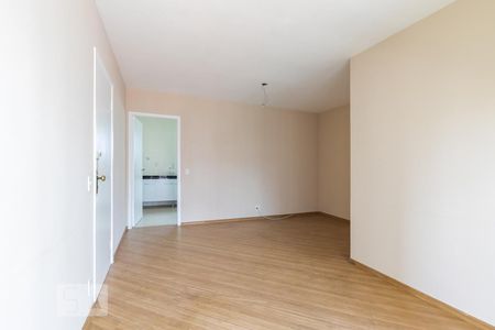 Sala de apartamento para alugar com 3 quartos, 70m² em Indianópolis, São Paulo