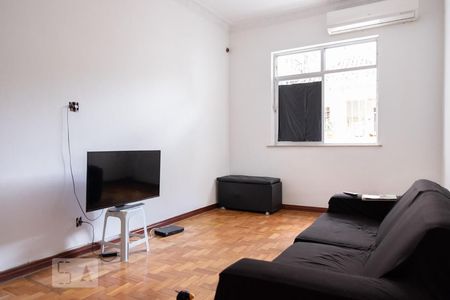 Sala de apartamento para alugar com 3 quartos, 200m² em Grajaú, Rio de Janeiro