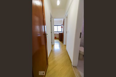 Apartamento à venda com 70m², 3 quartos e 1 vagaCorredor