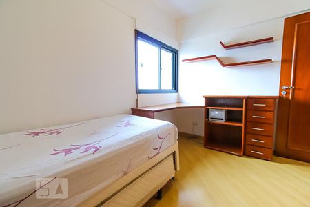 Apartamento à venda com 70m², 3 quartos e 1 vagaQuarto 2