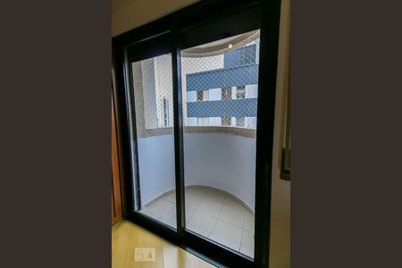 Apartamento à venda com 70m², 3 quartos e 1 vagaSacada do Quarto 3