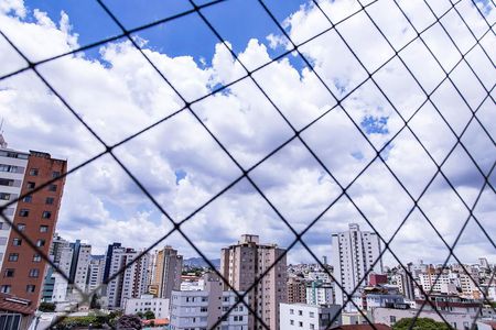 Vista da Sala de apartamento para alugar com 3 quartos, 70m² em Alto Barroca, Belo Horizonte