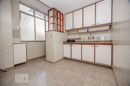 Apartamento para alugar com 98m², 2 quartos e sem vagaCozinha