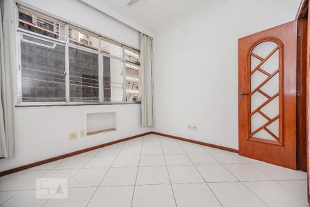 Quarto 1 de apartamento para alugar com 2 quartos, 98m² em Icaraí, Niterói