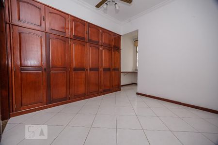 Quarto 2 de apartamento para alugar com 2 quartos, 98m² em Icaraí, Niterói