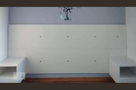 Closet do quarto 1 de apartamento para alugar com 2 quartos, 67m² em I.a.p.i., Osasco