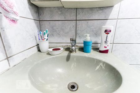 Casa à venda com 136m², 2 quartos e 1 vagaBanheiro