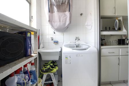 Apartamento para alugar com 58m², 2 quartos e 1 vagaÁrea de Serviço