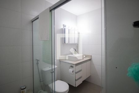 Apartamento à venda com 126m², 4 quartos e sem vaga Apartamento à venda com 126m², 4 quartos e sem vagaBanheiro social