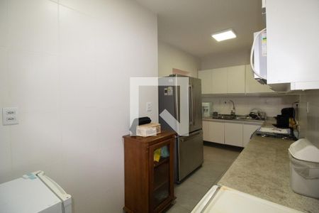 Apartamento à venda com 126m², 4 quartos e sem vaga Apartamento à venda com 126m², 4 quartos e sem vagaCozinha