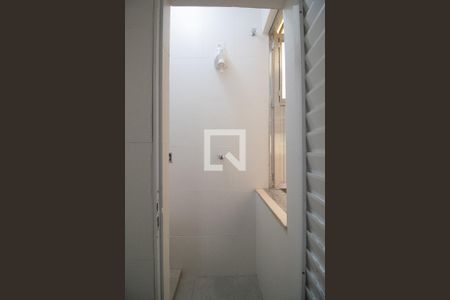 Apartamento à venda com 126m², 4 quartos e sem vaga Apartamento à venda com 126m², 4 quartos e sem vagaBanheiro da área de serviço