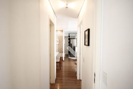 Apartamento à venda com 65m², 2 quartos e 2 vagasCorredor