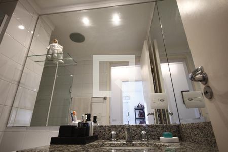 Apartamento à venda com 65m², 2 quartos e 2 vagasBanheiro