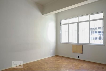 Quarto 1 de apartamento para alugar com 2 quartos, 70m² em Grajaú, Rio de Janeiro