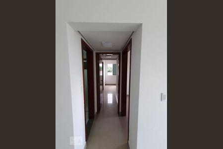 Corredor  de apartamento à venda com 2 quartos, 55m² em Jardim Timbauhy, Barueri