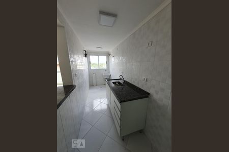 Cozinha de apartamento à venda com 2 quartos, 55m² em Jardim Timbauhy, Barueri