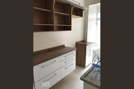 Apartamento à venda com 76m², 2 quartos e sem vagaCozinha