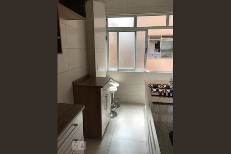 Apartamento à venda com 76m², 2 quartos e sem vagaCozinha