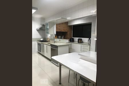 Apartamento à venda com 154m², 3 quartos e sem vagaCozinha