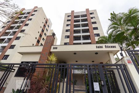 Apartamento para alugar com 55m², 2 quartos e 2 vagas Apartamento para alugar com 55m², 2 quartos e 2 vagasFachada