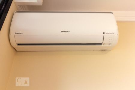 Detalhe Sala de apartamento para alugar com 2 quartos, 55m² em Caxingui, São Paulo