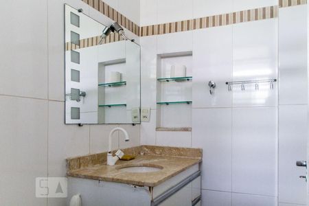 Apartamento à venda com 56m², 2 quartos e 1 vaga Apartamento à venda com 56m², 2 quartos e 1 vagaBanheiro