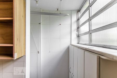 Apartamento à venda com 56m², 2 quartos e 1 vaga Apartamento à venda com 56m², 2 quartos e 1 vagaCozinha e Área de Serviço